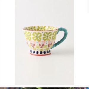 With a twist teacup footed mug green